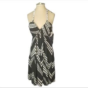 Muse Black and White Halter Sheath Dress Lots of Details Size 2